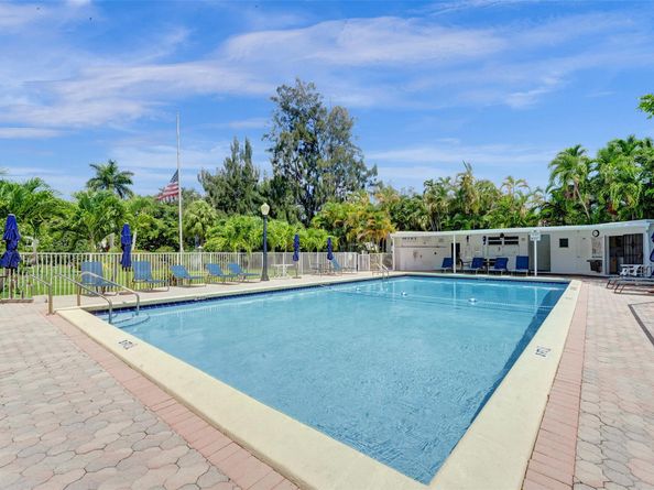 1055 SE 15th St 14C, Fort Lauderdale FL 33316