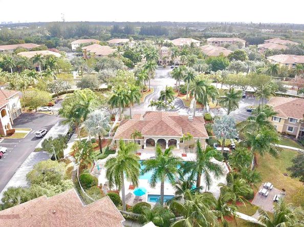 6511 Emerald Dunes Drive 308, West Palm Beach FL 33411