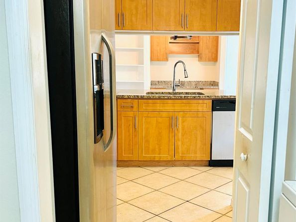 6511 Emerald Dunes Drive 308, West Palm Beach FL 33411