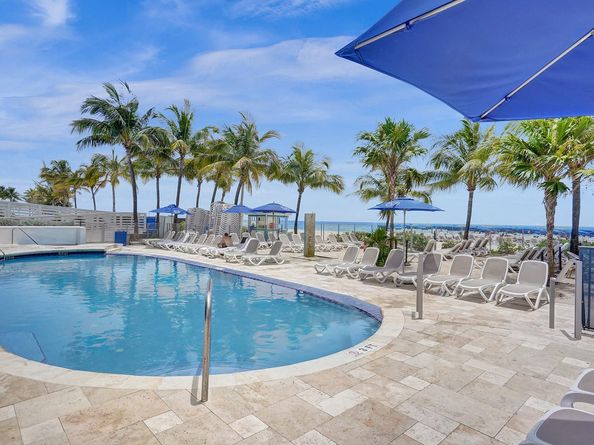 18683 Collins Ave 1404, North Miami Beach FL 33160