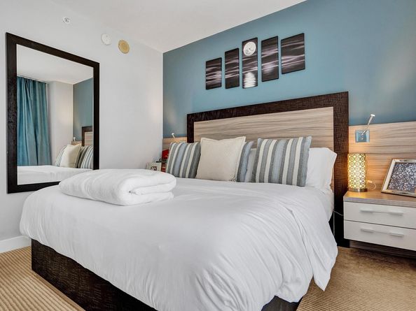 18683 Collins Ave 1404, North Miami Beach FL 33160