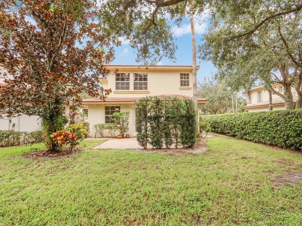 740 Duchess Court, Palm Beach Gardens FL 33410