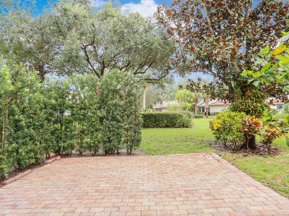 740 Duchess Court, Palm Beach Gardens FL 33410