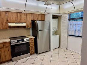 900 Colony Point Cir 121, Pembroke Pines FL 33026