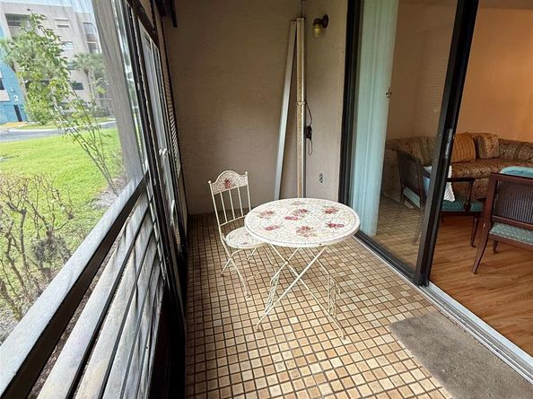 900 Colony Point Cir 121, Pembroke Pines FL 33026