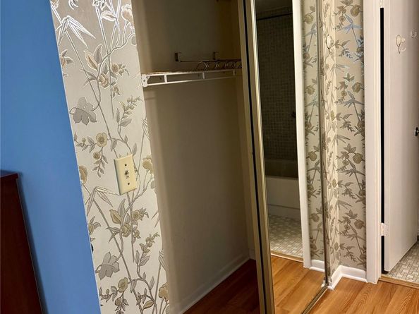 900 Colony Point Cir 121, Pembroke Pines FL 33026