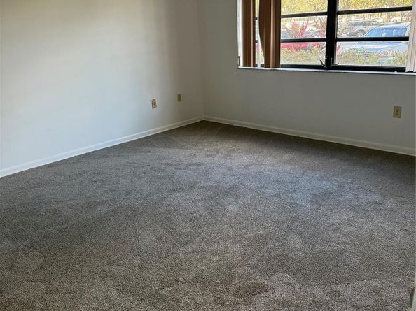 900 Colony Point Cir 121, Pembroke Pines FL 33026