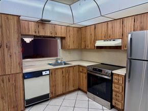 900 Colony Point Cir 121, Pembroke Pines FL 33026