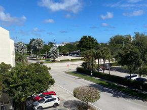 2850 NE 14th Street Cswy 401 B, Pompano Beach FL 33062