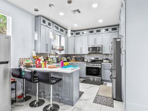 1087 Salmon Isle, Greenacres FL 33413