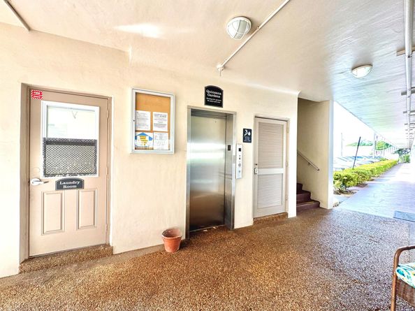 5181 W Oakland Park Boulevard 212, Lauderdale Lakes FL 33313