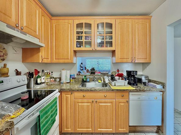 5181 W Oakland Park Boulevard 212, Lauderdale Lakes FL 33313
