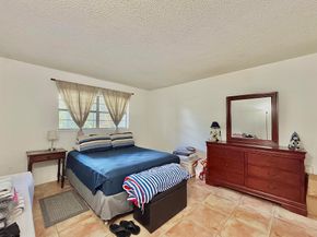 5181 W Oakland Park Boulevard 212, Lauderdale Lakes FL 33313