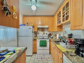 5181 W Oakland Park Boulevard 212, Lauderdale Lakes FL 33313
