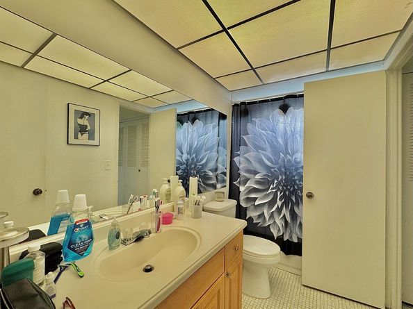 5181 W Oakland Park Boulevard 212, Lauderdale Lakes FL 33313