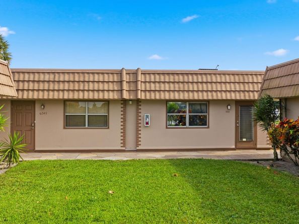341 Seville O, Delray Beach FL 33446