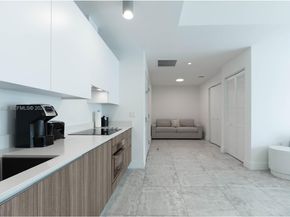 239 SW 9th Street 2103, Miami FL 33130