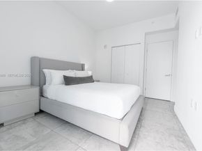 239 SW 9th Street 2103, Miami FL 33130
