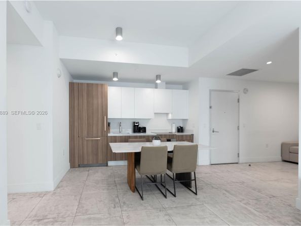 239 SW 9th Street 2103, Miami FL 33130
