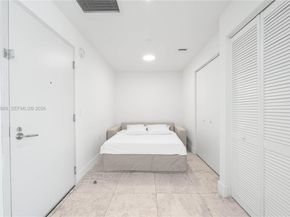 239 SW 9th Street 2103, Miami FL 33130