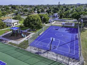 1421 14th Avenue N, Lake Worth Beach FL 33460