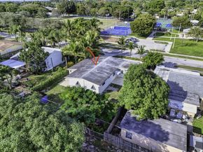 1421 14th Avenue N, Lake Worth Beach FL 33460