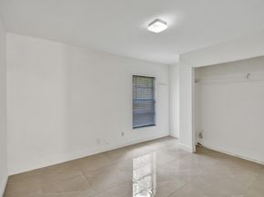 1257 NW 91st Ave, Coral Springs FL 33071