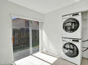 1257 NW 91st Ave, Coral Springs FL 33071