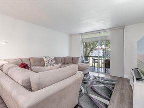 8901 S Hollybrook Blvd 201, Pembroke Pines FL 33025