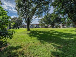 8901 S Hollybrook Blvd 201, Pembroke Pines FL 33025