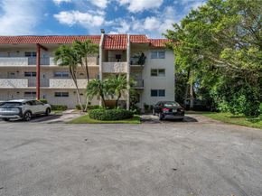 8901 S Hollybrook Blvd 201, Pembroke Pines FL 33025