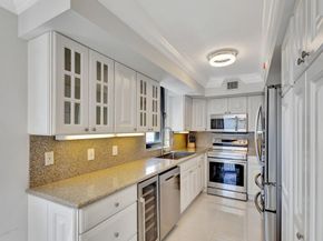 5380 N Ocean Drive 5a, Singer Island FL 33404