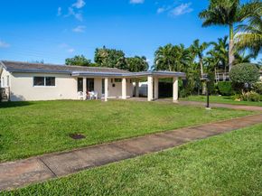 4751 NE 4th Ave, Oakland Park FL 33334