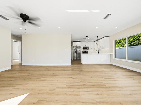 4751 NE 4th Ave, Oakland Park FL 33334