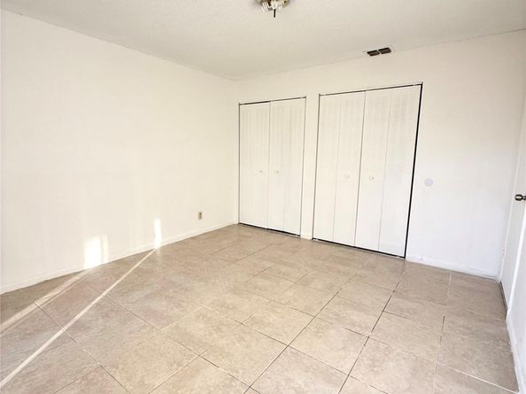 812 SW 73 Av 8, North Lauderdale FL 33068