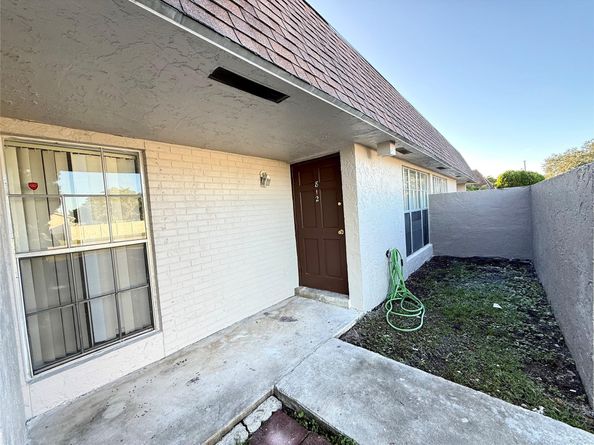 812 SW 73 Av 8, North Lauderdale FL 33068