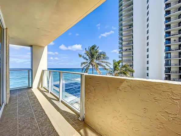 5440 N Ocean Drive 407, Singer Island FL 33404