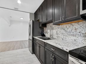 40 NW 68th St, Miami FL 33150