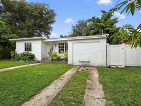 40 NW 68th St, Miami FL 33150