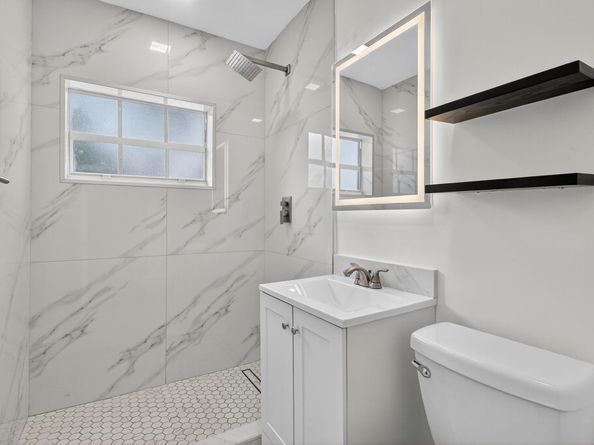 40 NW 68th St, Miami FL 33150