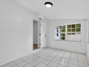 40 NW 68th St, Miami FL 33150