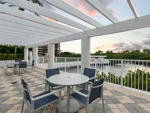 4600 N Ocean Drive 406, Singer Island FL 33404