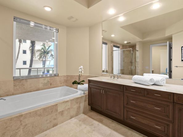 4600 N Ocean Drive 406, Singer Island FL 33404