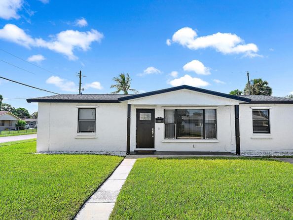 1301 W 26th Street, Riviera Beach FL 33404