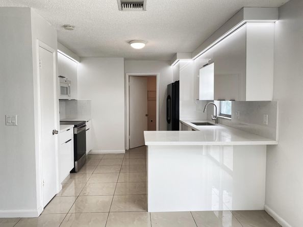 225 Wrena Drive, West Palm Beach FL 33409
