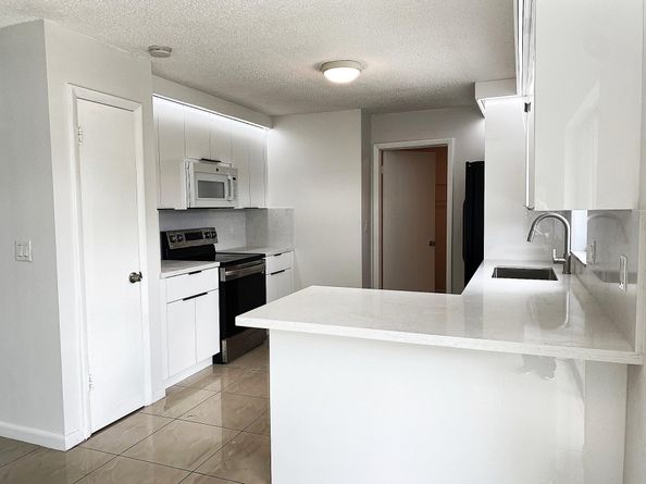 225 Wrena Drive, West Palm Beach FL 33409