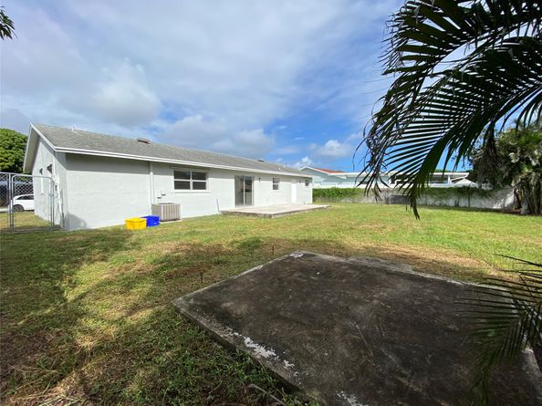 225 Wrena Drive, West Palm Beach FL 33409