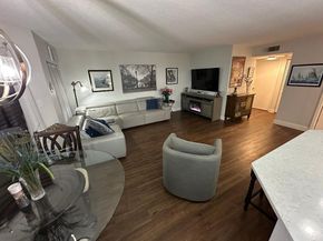 5900 Camino Del Sol 203, Boca Raton FL 33433