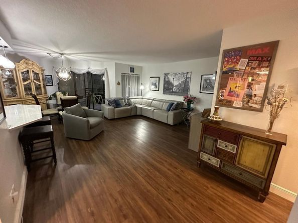 5900 Camino Del Sol 203, Boca Raton FL 33433