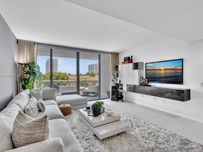 2950 NE 188th Street 312, Aventura FL 33180